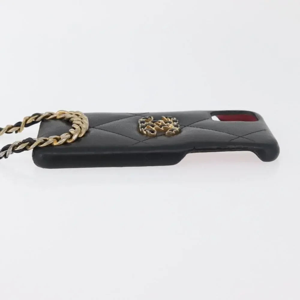Chanel Matelasse Lambskin Chain Iphone Case Shoulder Bag Black